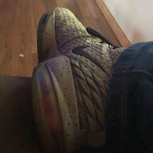 Meet your Posher, Connor